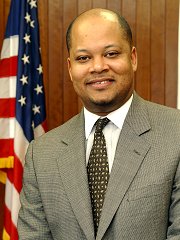 [Photo: Robert Woodson, Jr.]