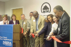 [Photo 2: Dignitaries of the NRHA cutting the ribbon]