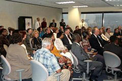 [Photo 4: Secretary made a visit to the Jacksonville HUD Office.]