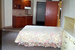 [Photo 4: Rooms are equipped with intercoms]