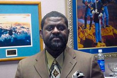 [Photo 2: Nashville HUD Field Office Director Dr. Edward L. Pringle]