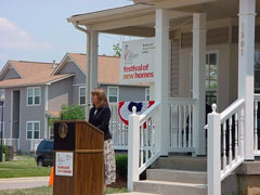 [Photo 2: Anne Northup]