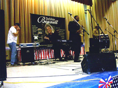 [Photo 3: Music entertainment]