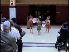 [Photo 2: Thai Dancers]