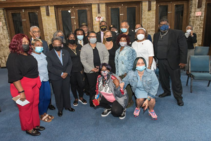 [Secretary Marcia L. Fudge joins residents at Concordia Place in Chicago, Illinois. Pictured with U.S. Representatives Bobby Rush and Robin Kelly (behind, left), Chicago Mayor Lori E. Lightfoot (left), and Reverend Jesse Jackson (behind, right).]