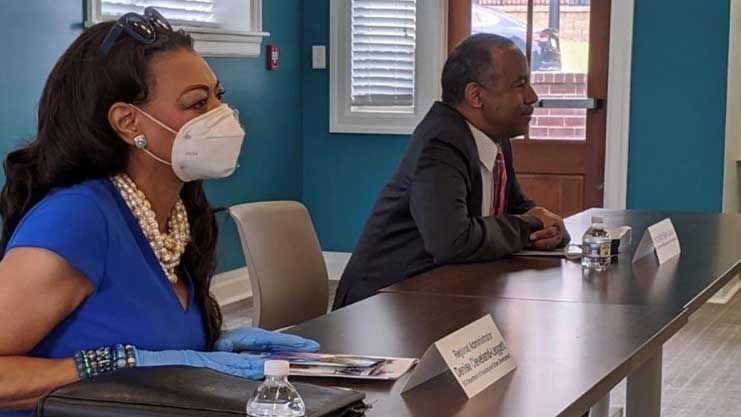 [HUD Secretary Ben Carson and Region IV Administrator Denise Cleveland-Leggett participate in the Renaissance West Community Center designation as an EnVision Center.]