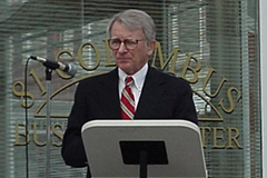 [Photo 1: Mayor Joe Riley at podium]