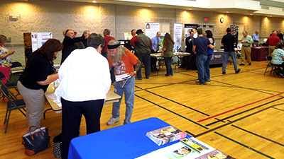 [Photo 2: Veterans  receiving assistance and information]