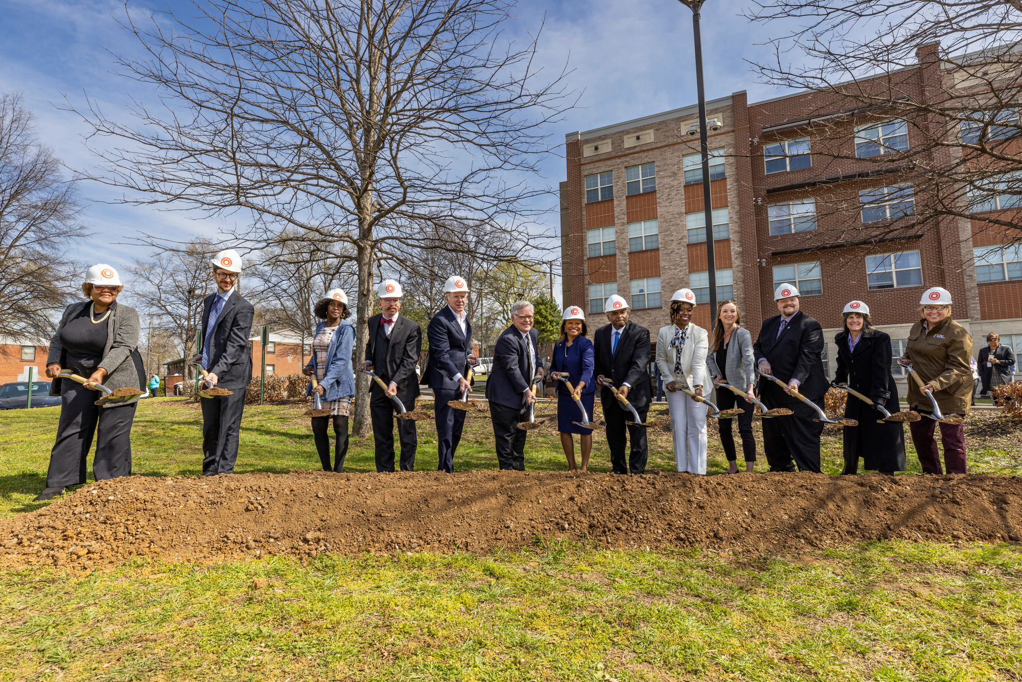 [Deputy Secretary Adrianne Todman Joins Metropolitan Development and Housing Agency for Groundbreaking on Newest Residential Development at Cayce Place.]
