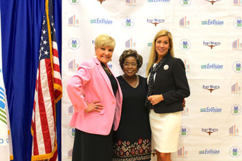 [(l-r) Fort Worth Mayor Betsy Price, FTW City Councilwoman Gina Bivins and HUD SW Regional Administrator Beth Van Duyne]